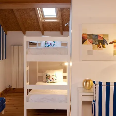 Five Senses Hostel *