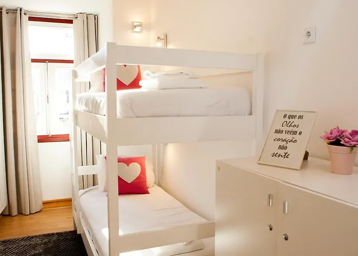 Albergue Five Senses Coimbra