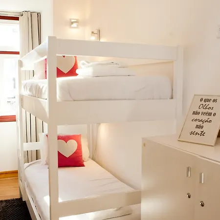 Hostel Five Senses Coimbra