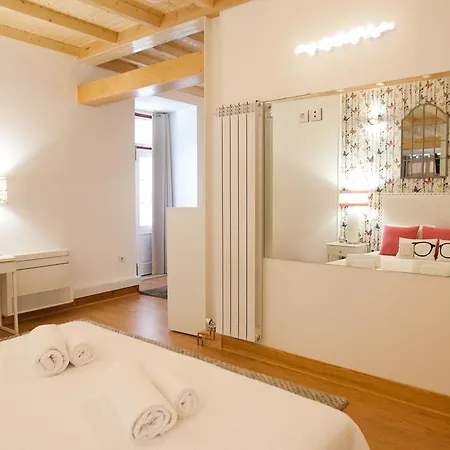 Five Senses Hostel Coimbra