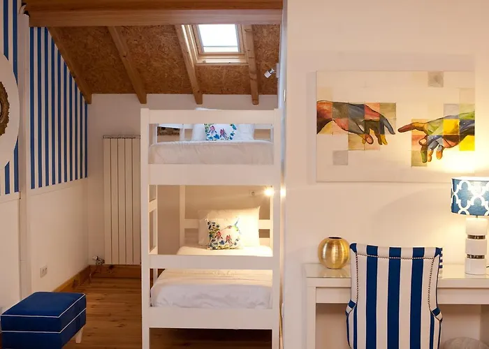 Five Senses Hostel *